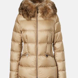 luxe replica Moncler Boed donsjack met margarijnrand in beige